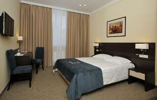 Гостиница Art Hotel 4 Пермь Номер стандарт с 1 двуспальной кроватью-2